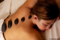 Massage aux pierres chaudes